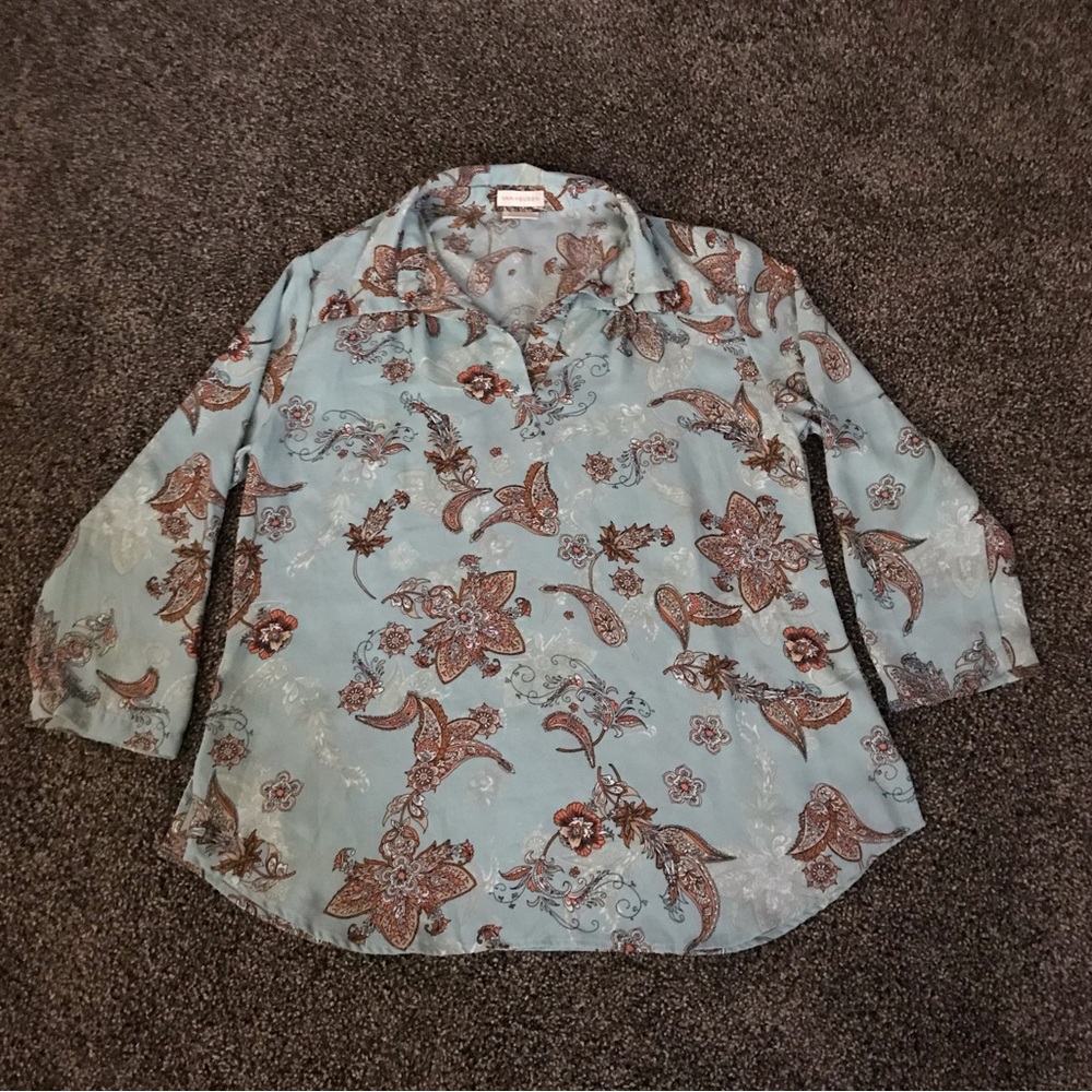 Van Heusen quarter sleeve shirt